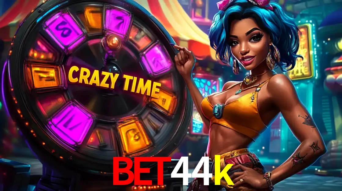 Mulher estilizada com cabelo azul e visual vibrante posando ao lado da roda de prêmios do game show Crazy Time, convidando para a diversão e os bônus do cassino bet44k.